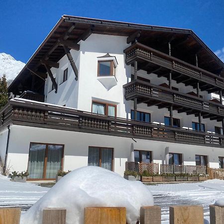 Quality Hosts Arlberg - Afoch Fei - Das Landhaus Санкт-Антон-ам-Арльберг Экстерьер фото