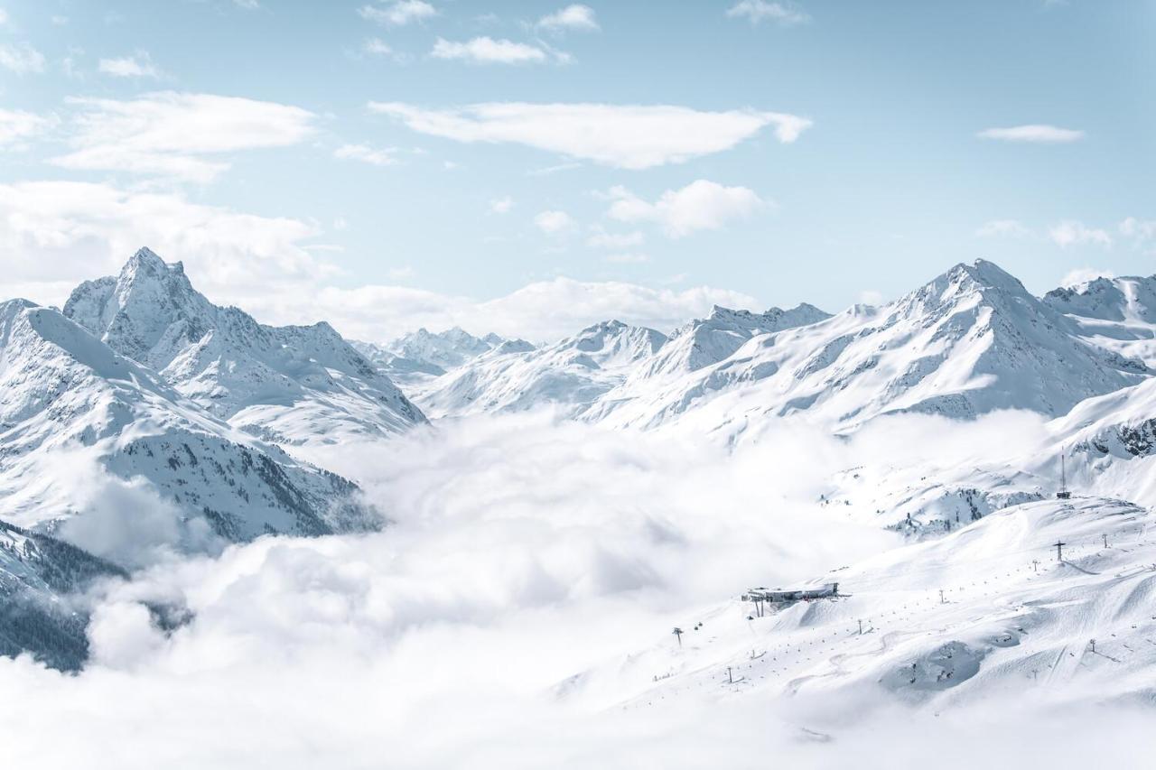 Quality Hosts Arlberg - Afoch Fei - Das Landhaus Санкт-Антон-ам-Арльберг Экстерьер фото
